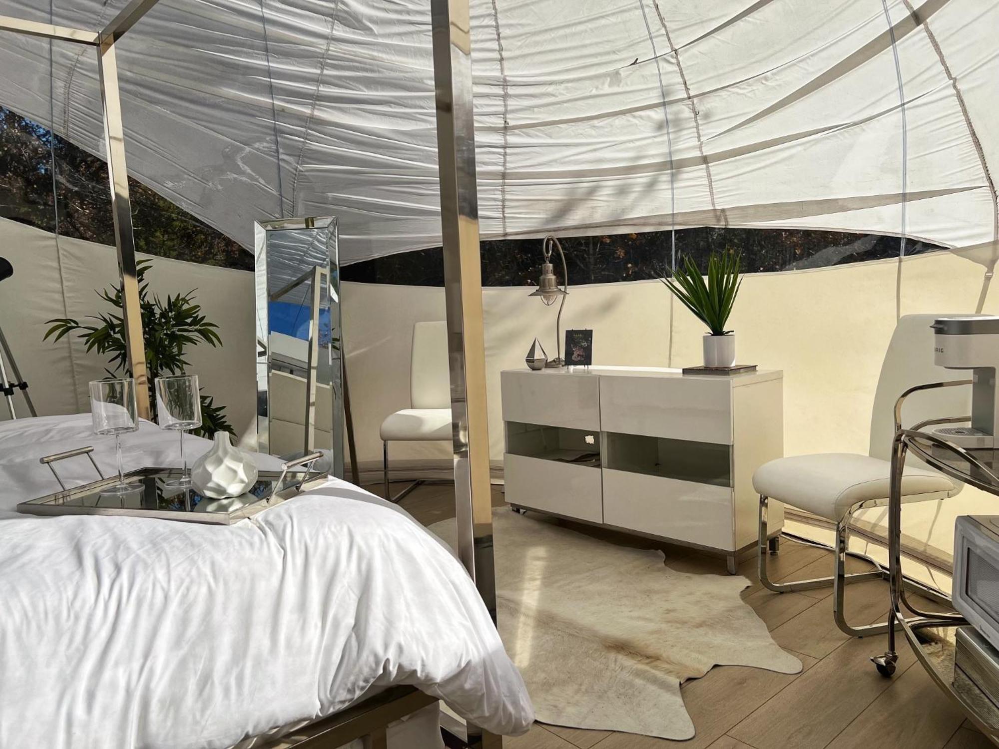 All Is Well Resort Saint Jo Exterior foto